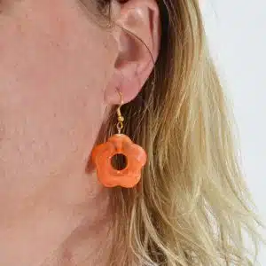 Boucles d'oreille fleurs orange pendante
