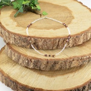 Collier différentes perles, motif perles marron