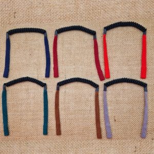 Cordon de lunettes Adulte Sport auto ajustable. Cordon de lunettes fixation chaussette sur la branche, tortillon flexible auto ajustable à l'arrière de la tête 17 coloris disponibles