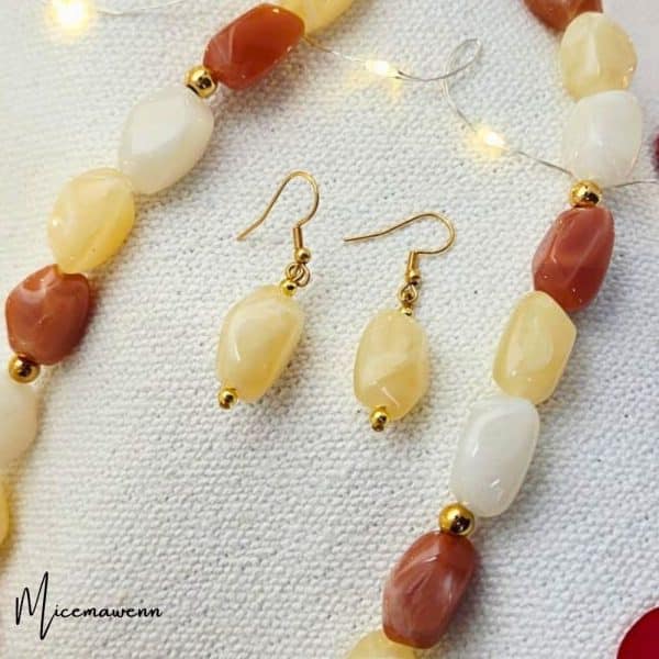 Boucles d'oreilles pendantes acier inoxydable perles baroque crème marbré