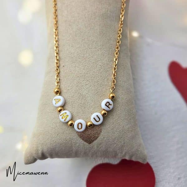 Collier Amour, message en lettres dorées, chaine métal doré
