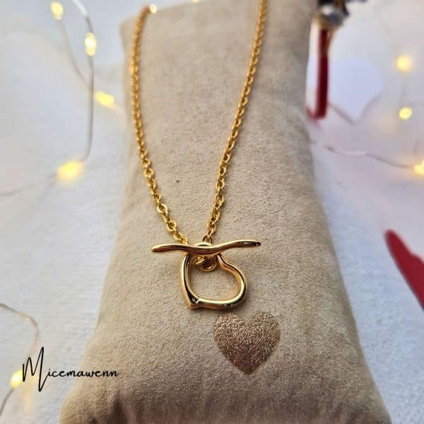 Collier coeur doré fermoir T pendentif acier inoxydable