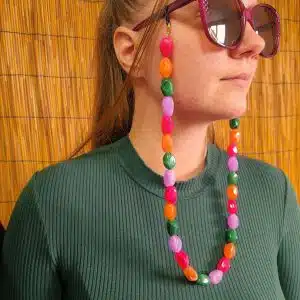 Chaine de lunettes Collier. 2 en 1 . A porter en chaine de lunettes ou en collier. Grosses perles baroques légères et élégante multicolore coloris vif
